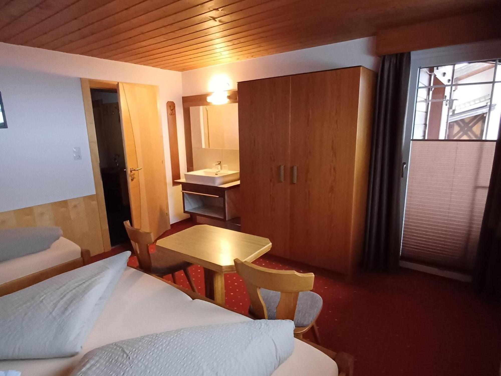 Modern Apartment In Langenfeld Near Ski Area Екстериор снимка