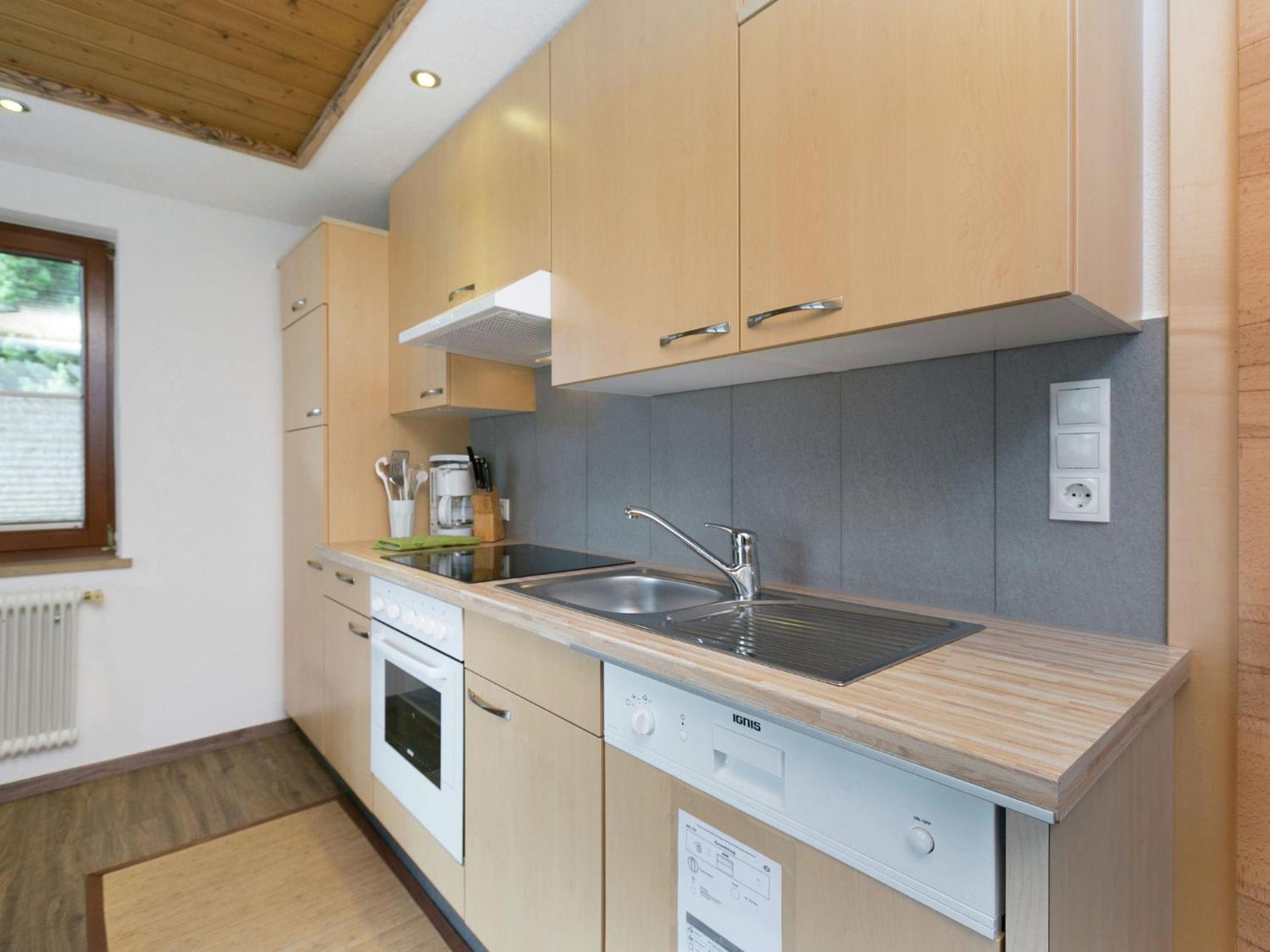 Modern Apartment In Langenfeld Near Ski Area Екстериор снимка