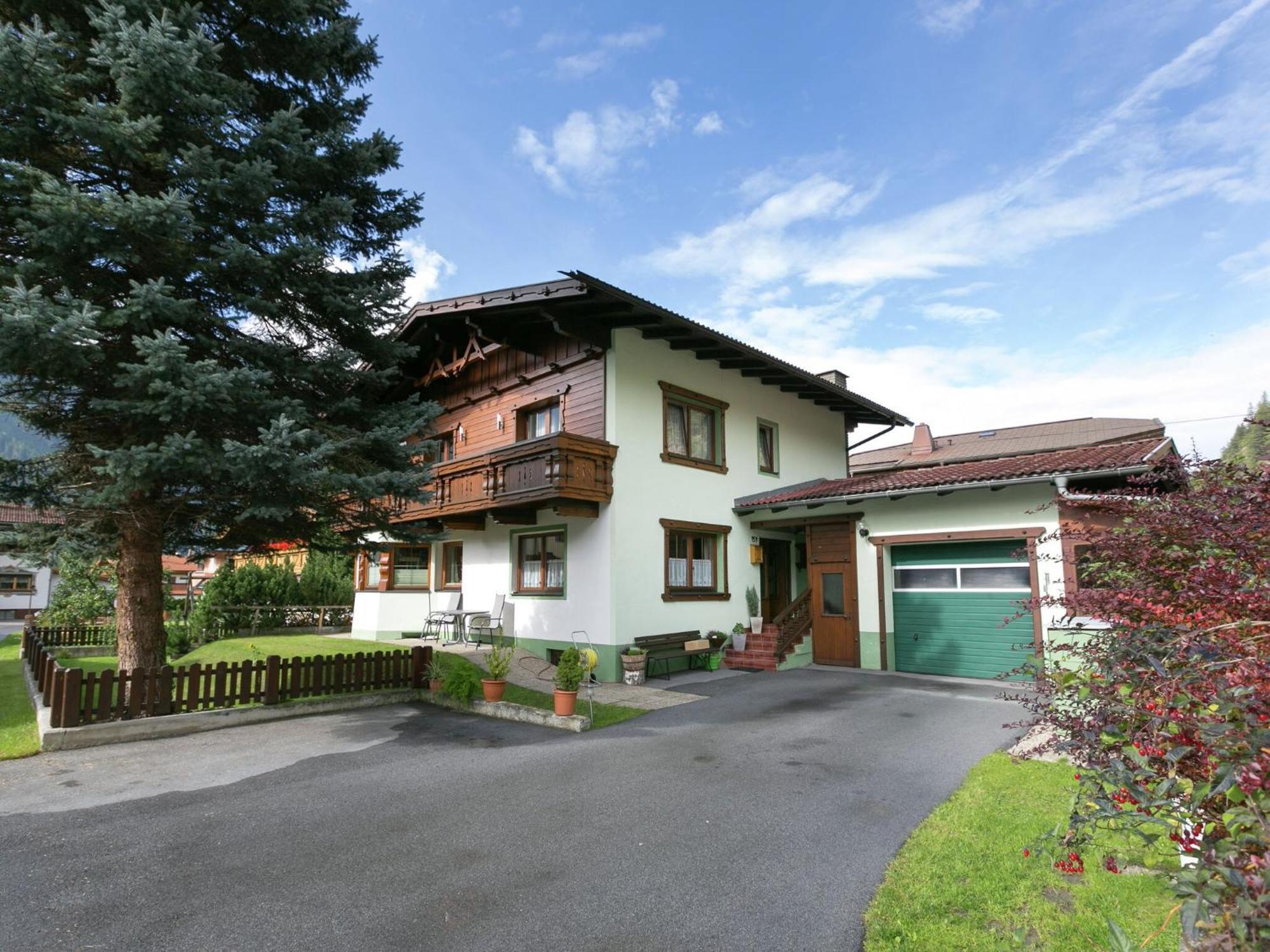 Modern Apartment In Langenfeld Near Ski Area Екстериор снимка