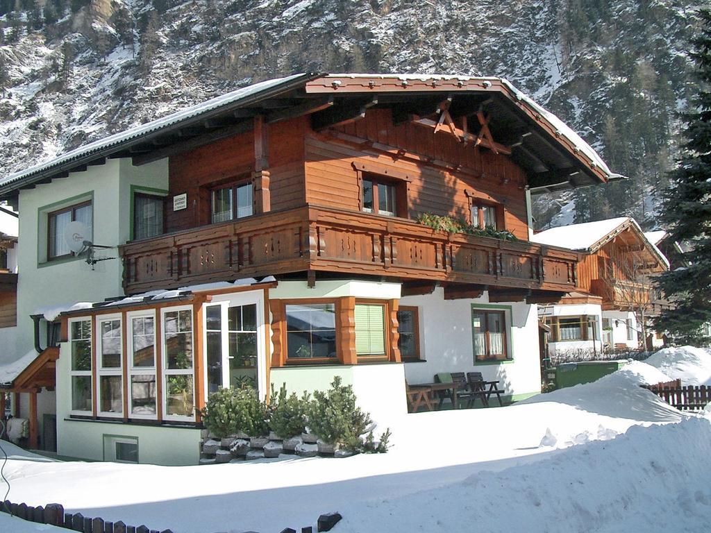 Modern Apartment In Langenfeld Near Ski Area Екстериор снимка